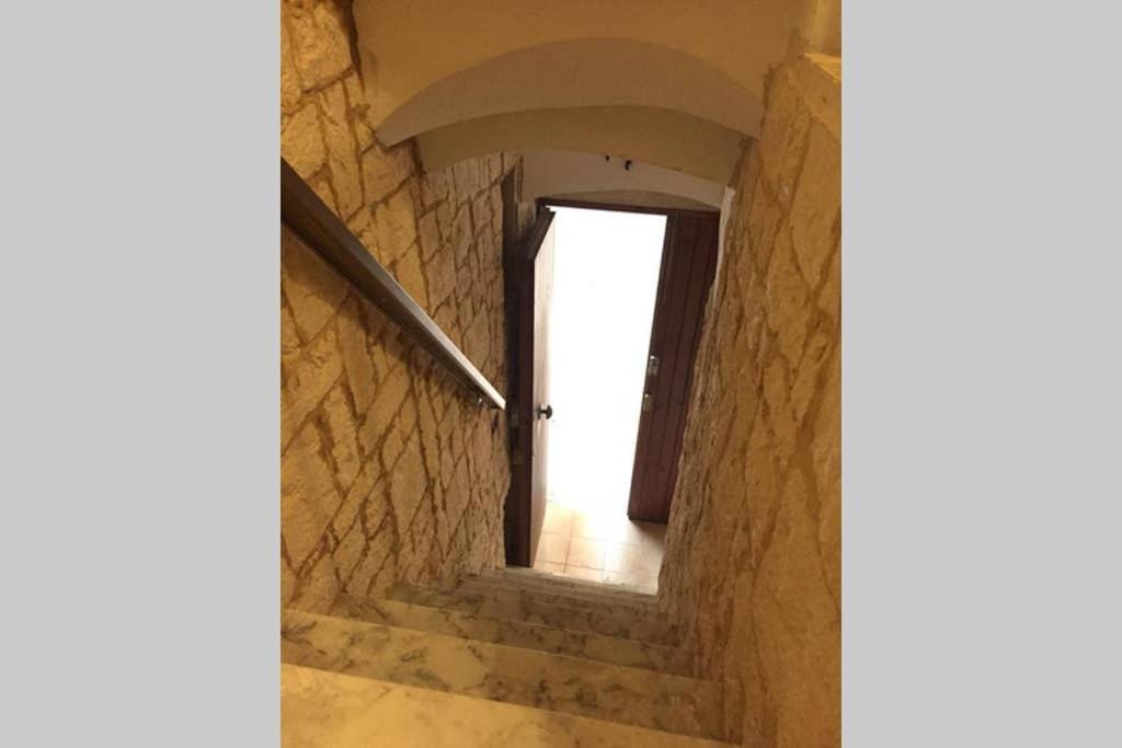 Historic Apartment In Centre Of City 100M To Sea Monopoli Exterior photo