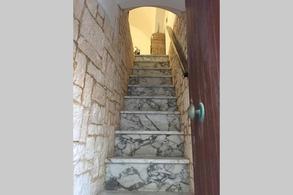 Historic Apartment In Centre Of City 100M To Sea Monopoli Exterior photo